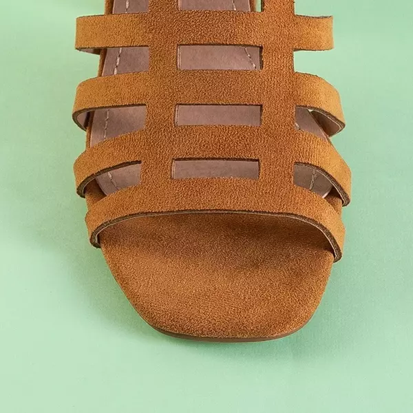 OUTLET Светло-коричневые женские сандалии в полоску на посту Сима - Обувь