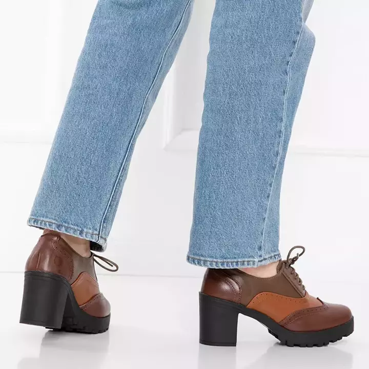 OUTLET Темно-коричневые женские туфли на почте Тиарино - Обувь