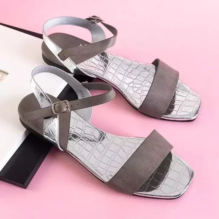 OUTLET Женские сандалии серого цвета с зеркальной вставкой Mannika - Обувь