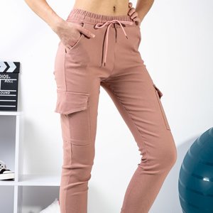 Розовые женские брюки с карманами