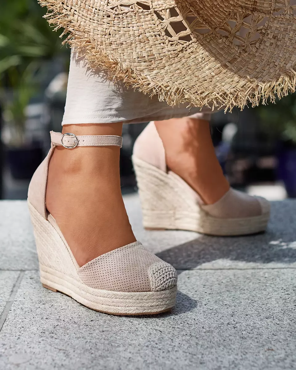 Royalfashion Бежевые женские сандалии на каблуке Meylasi
