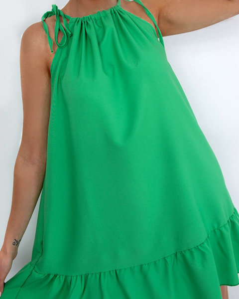 Зеленое короткое платье без рукавов - Одежда