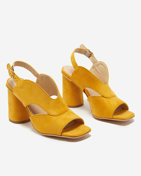 Желтые женские босоножки на каблуке Biserka