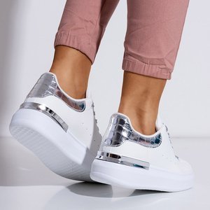 Білі жіночі кросівки з срібними вставками Pamelia