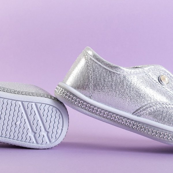 OUTLET Сріблясті дитячі сліпони з перлами Merin - Взуття