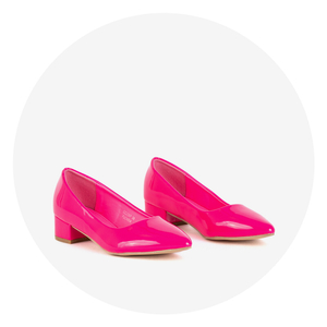Рожеві лаковані туфлі на плоских підборах Marisola
