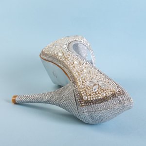 Срібні жіночі туфлі зі стразами та перлами Gitana